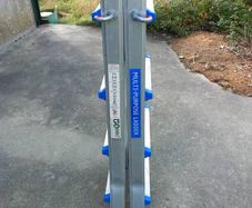 Multi purpose  aluminium ladder with  sliding rungs