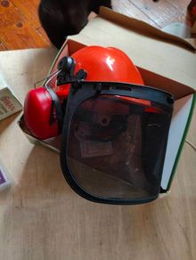 Ryobi chainsaw / gardening helmet