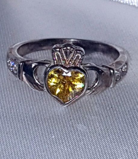 Vintage Sterling Silver Topaz Claddagh Ring
