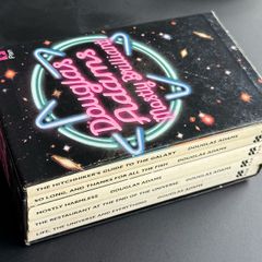 Douglas Adams Hitchhikers Guide to the Galaxy 5-Book Pan Box Set - Classic Edition