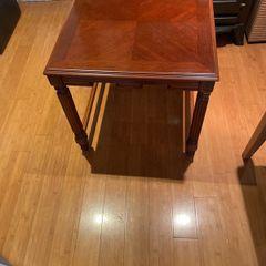 mahogny