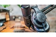 Audio Technica Streaming, Podcasting and Recording Set Headphones Mic and Stand