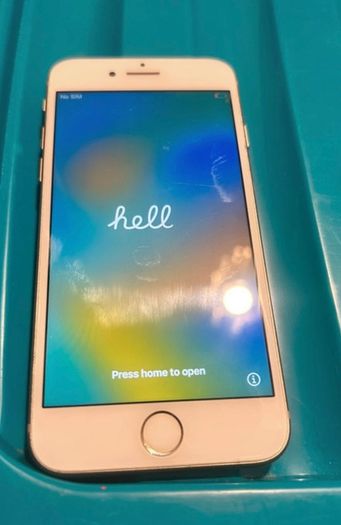 iPhone 8 - read ad