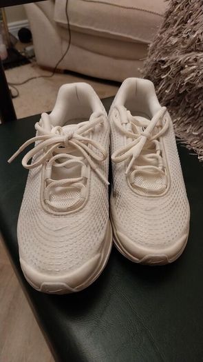 Nike size 4 perfect immaculate were 120