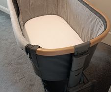 Maxi Cosi Iora next to me Crib/Cott