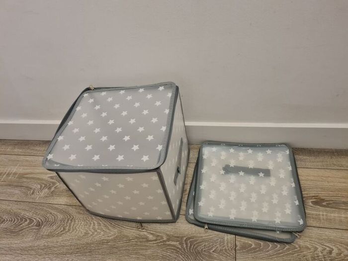 2 Clever Star Clothes Storage Bags