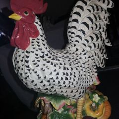 Large stunning rooster statue