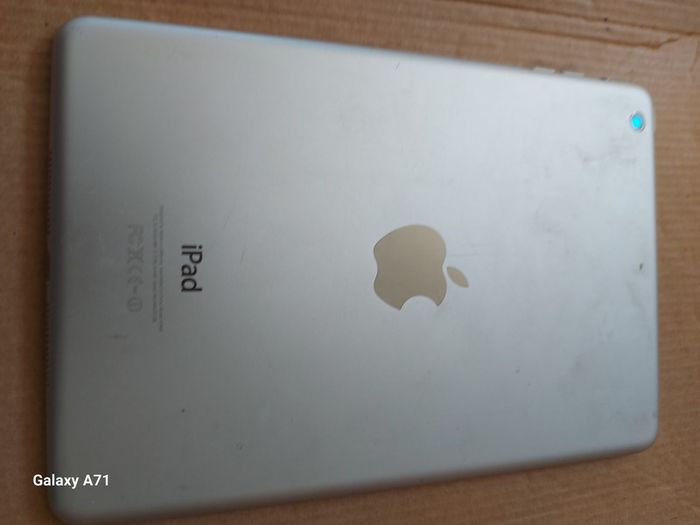 Apple Ipad Mini, 2nd Generation, 16GB, Silver, Activation Locked, for parts or repair