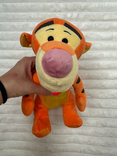 Disney TY Tigger Sparkle Plush approx. 10 Used Please see pictures