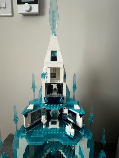 LEGO Disney Frozen Ice Castle Set 43197