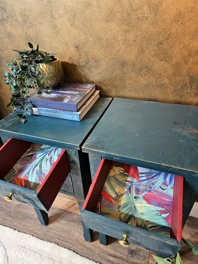 Bedside lockers