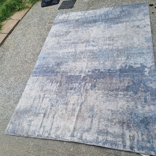 Rug