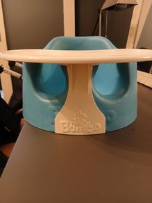 bumbo baby seat with removable tray
