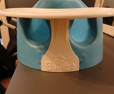 bumbo baby seat with removable tray