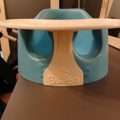 bumbo baby seat with removable tray