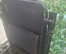 2 lounger chairs