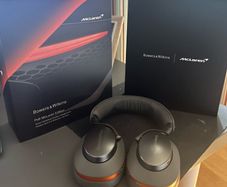 Bowers & Wilkins PX8 McLaren Edition