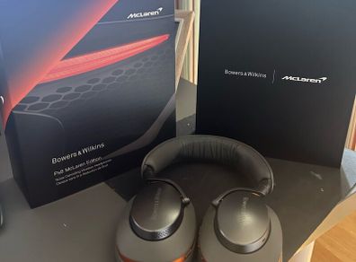 Bowers & Wilkins PX8 McLaren Edition
