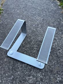 laptop stand