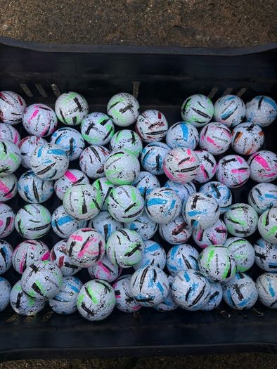 20 Taylormade (Ink) Golf Balls