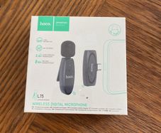 Wireless digital microphone