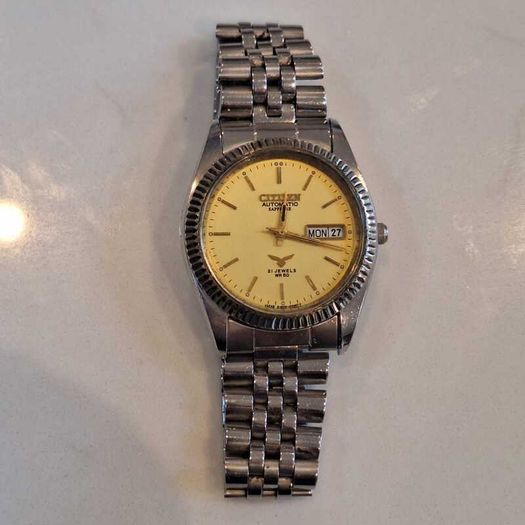 Vintage Citizen Eagle 7 Automatic Datejust 38mm. Rare Sapphire/Exhibition Variant
