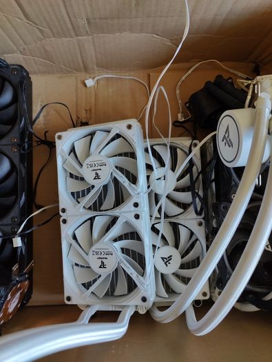 240mm / 360mm Aio Liquid Coolers > Incomplete / Minor Rgb Issues