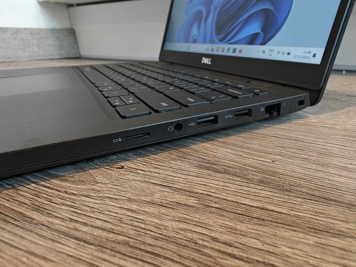 Dell Latitude 3420 | i5 (11th gen) | 16GB | 512GB | 14" FHD | Dell Warranty | New Battery