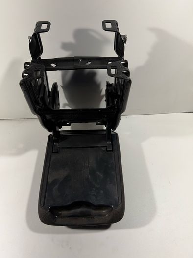 Audi A4 B8 Armrest Centre Console 8k0864283 B8 2009. A1l1b4