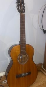 KC333 Acoustic guitar (classical)