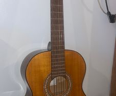 KC333 Acoustic guitar (classical)