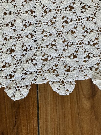 Vintage table runner