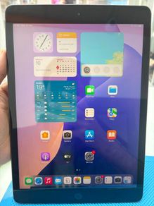 Apple iPad 7th Gen 32GB 10.2 Display iPadOS 18 Shop Warranty