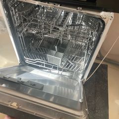 Integrated dishwasher