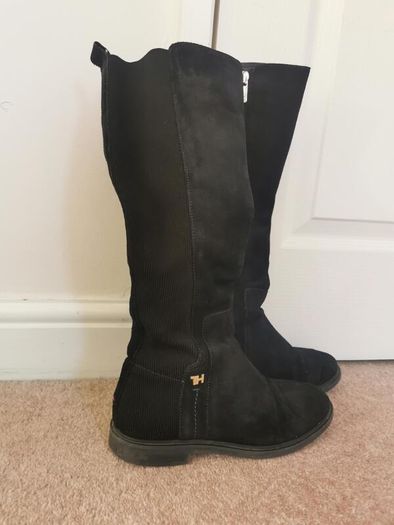 Tommy Hilfiger Suede Knee-High Boots, size 36/3.5