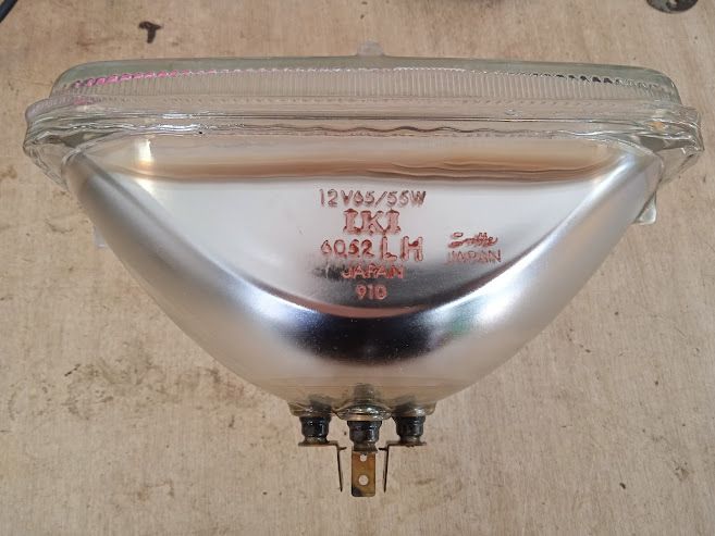 Nissan Vanette left sealed beam