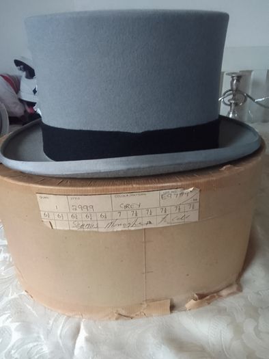 vintage  christy of london top hat with box for sale
