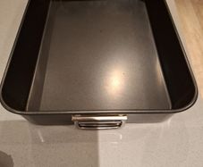 Large oven tray with rack 44cm X 30cm X 7.5cm