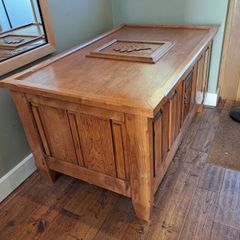 American oak chest with oakleaf carving