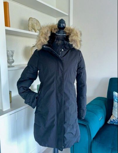 Black Hooded Long Winter Coat from Zara. Size Small UK 8 / EU 36