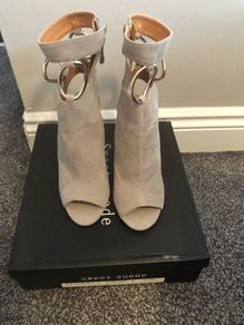 Size uk4 Sweetsuede high heels