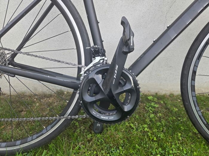 Cube attain road bike