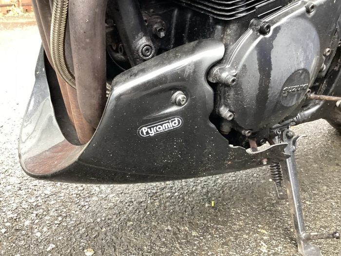 2001 suzuki bandit 1200 breaking only.
