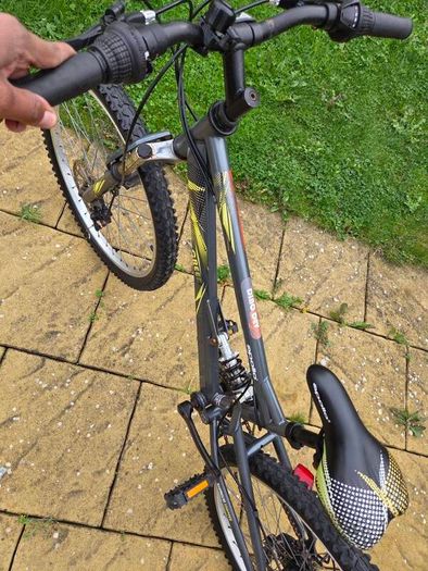 Apollo creed full suspension bike, need some TLC, new tyres, 24 inch