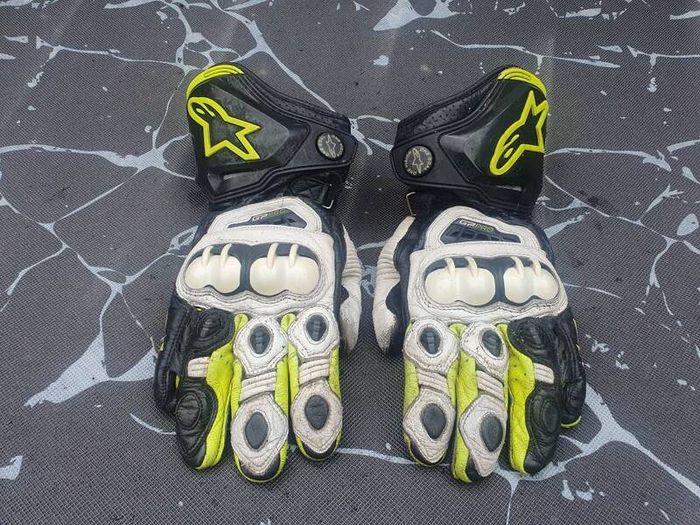 Alpinestars GP Pro gloves