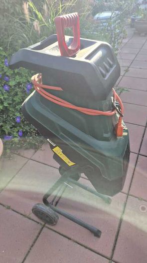 Garden shredder