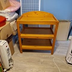 baby changing table