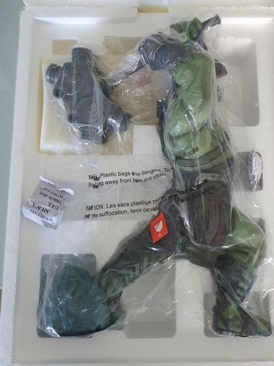 Gentle Giant Thor Ragnarok Gladiator Hulk 1/8 scale statue