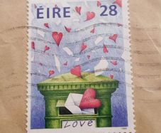 Ireland 1988 Love Stamp - Eire 28p Green Postbox with Hearts (Used)