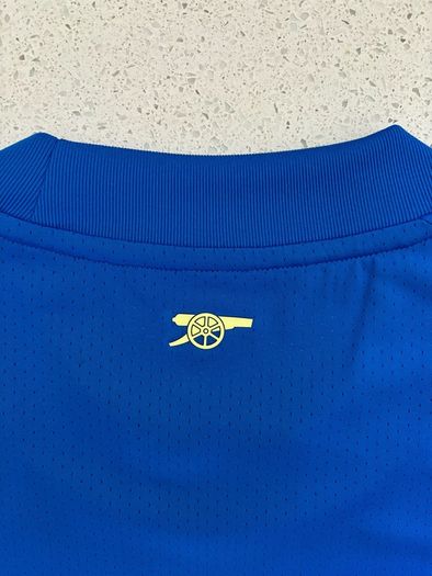 Arsenal 2020/21 Training Jersey - Size Large